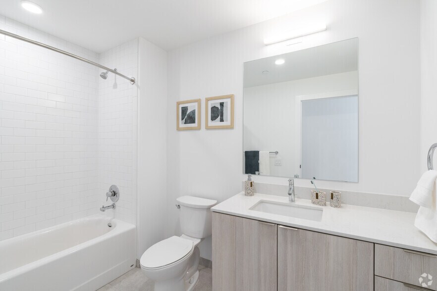 More Photos Of 1701 Race St, Philadelphia Apartments For Lease