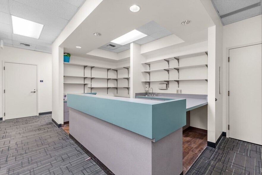 More Photos Of 15419 NE 20th St, Bellevue Medical For Sale