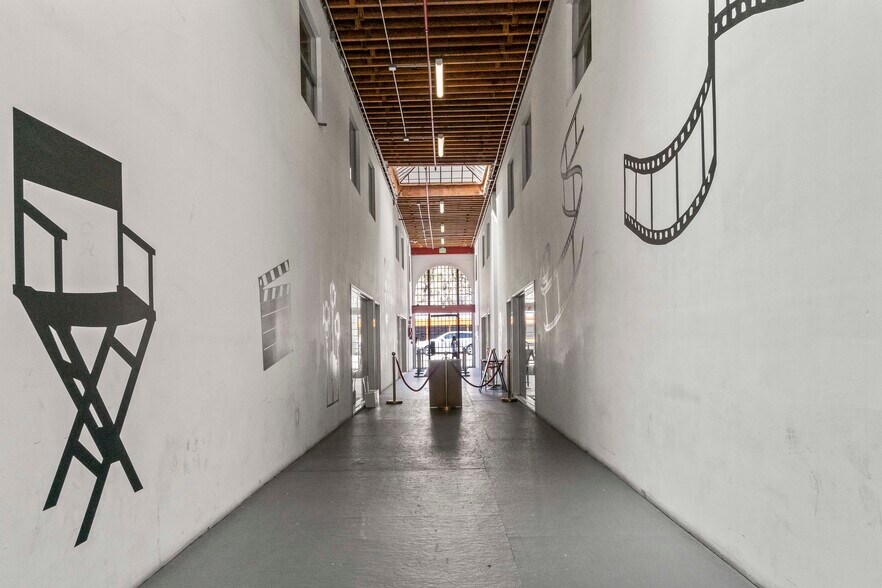 More Photos Of 5176 Santa Monica Blvd, Los Angeles Loft Creative Space For Lease