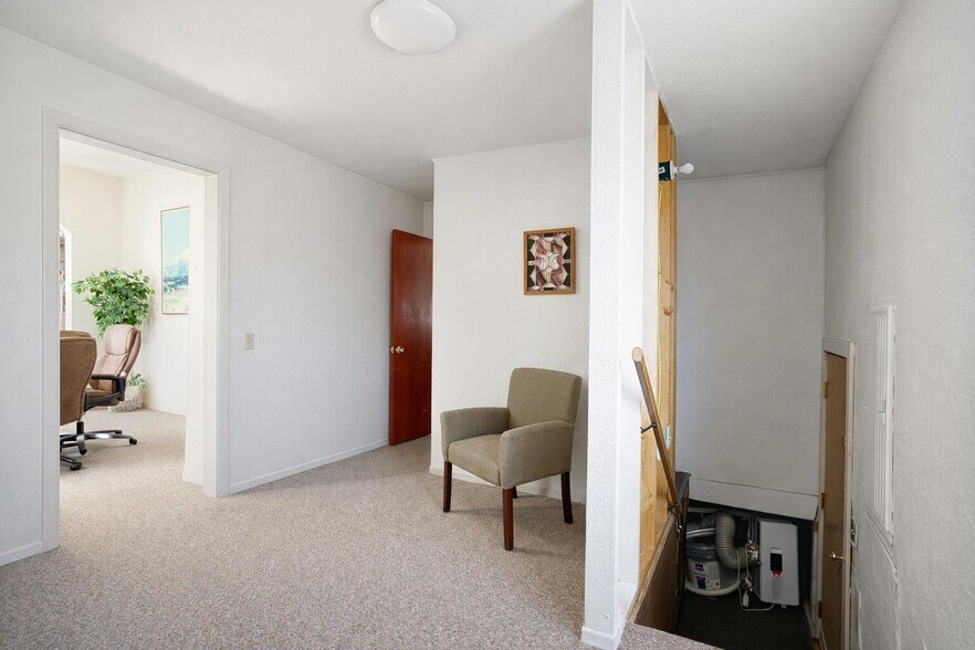More Photos Of 125 E 5th St, Walsenburg Office For Sale