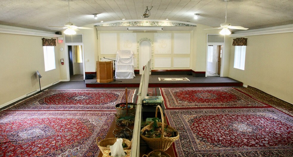 More Photos Of 10909 Chippewa Rd, Brecksville Religious Facility For Sale