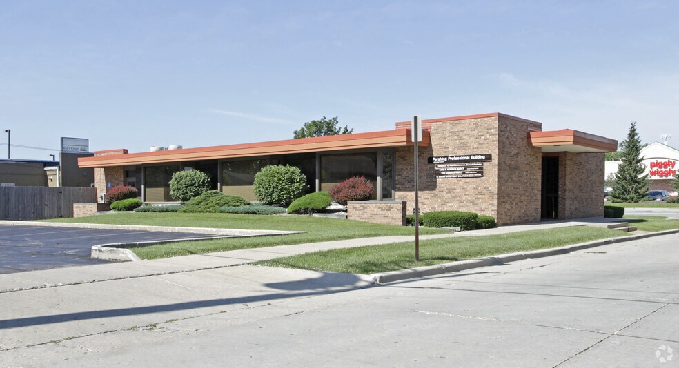 More Photos Of 7601 Pershing Blvd, Kenosha Office For Sale