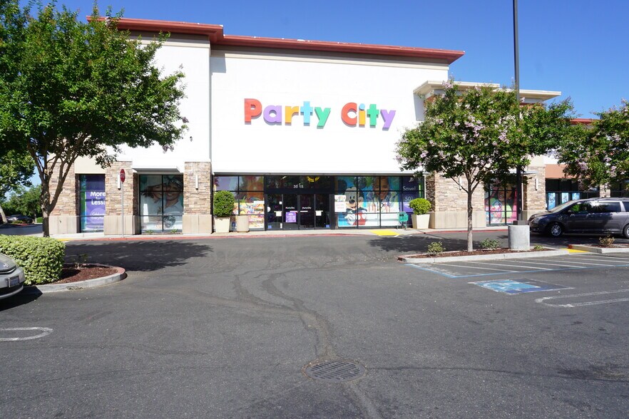 More Photos Of N Tegner Rd, Turlock Unknown For Lease