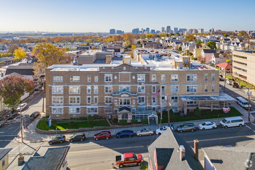 More Photos Of 206 Bergen Ave, Kearny Medical For Lease