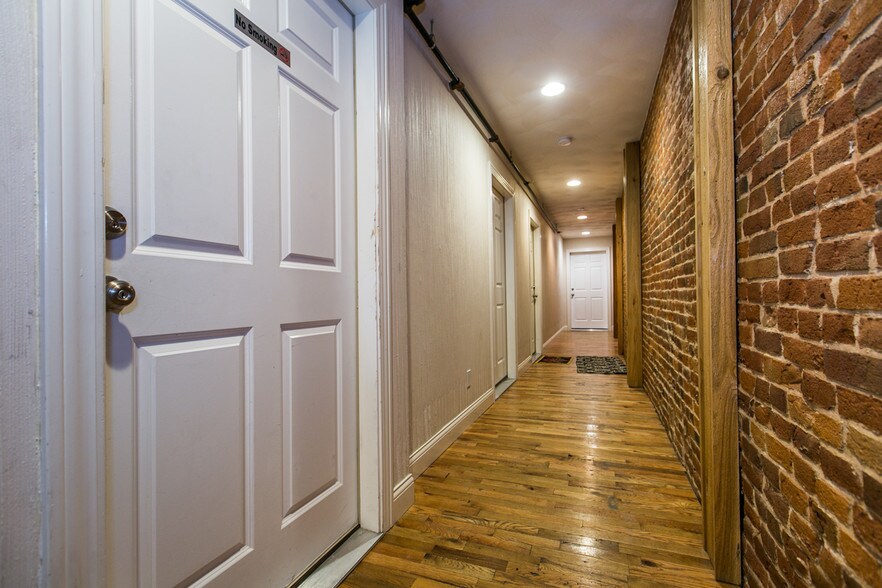 More Photos Of 163 Main St, Dubuque Restaurant For Sale