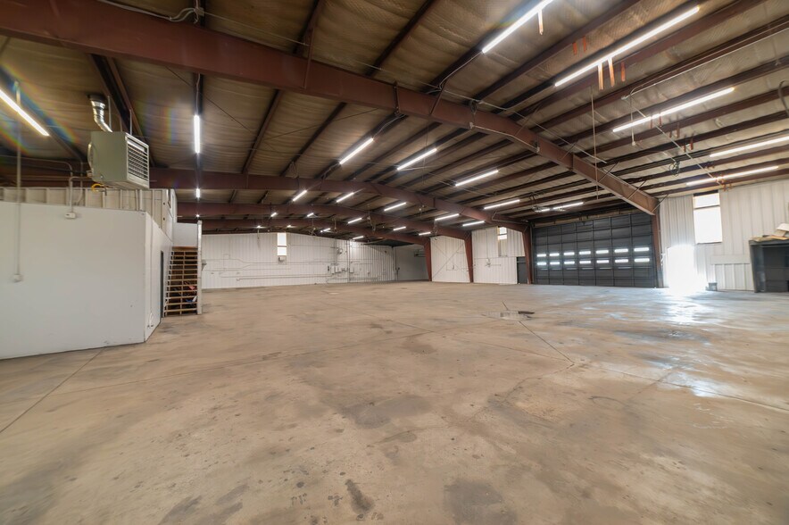 More Photos Of 1440 N 7th Ave, Greeley Warehouse For Lease