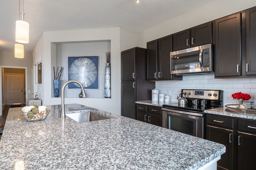 More Photos Of 11010 Twenty Mile Rd, Parker Apartments For Lease