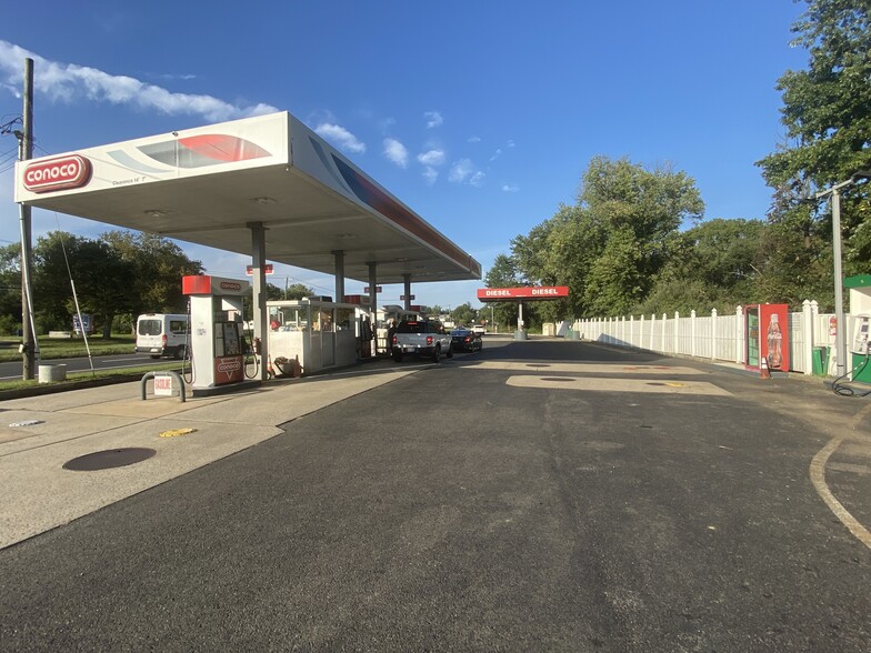 Primary Photo Of 1299 US Highway 130, Robbinsville Service Station For Sale