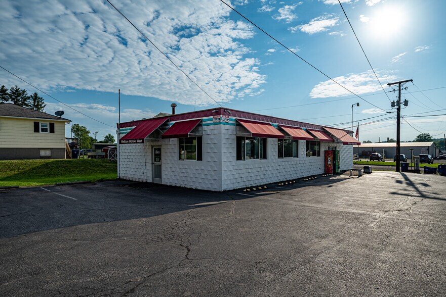 More Photos Of 21 State Route 93, Wellston Specialty For Sale
