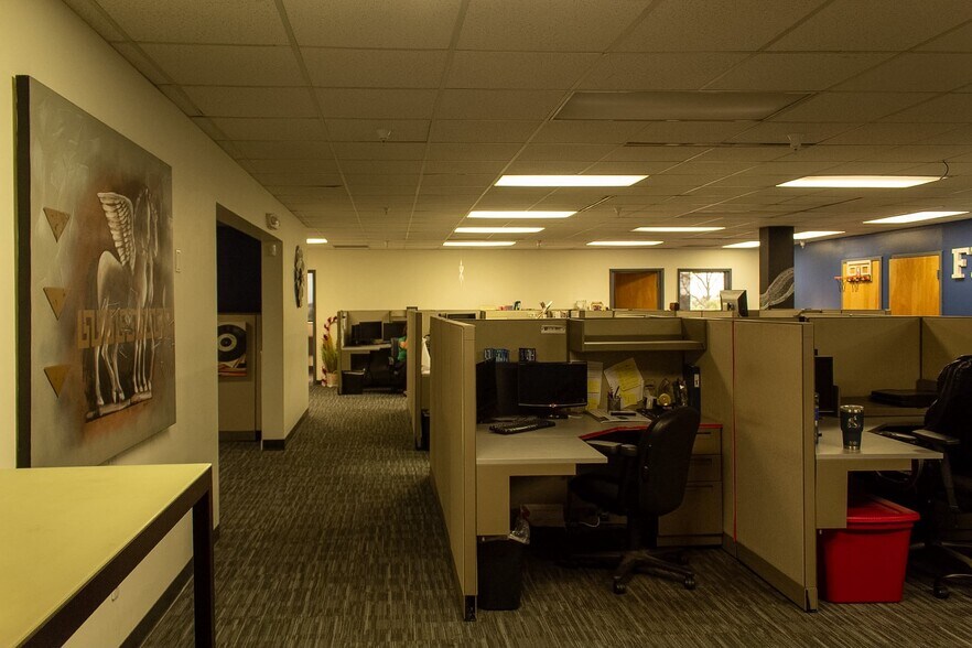 More Photos Of 12425 28th St N, Saint Petersburg Office For Lease