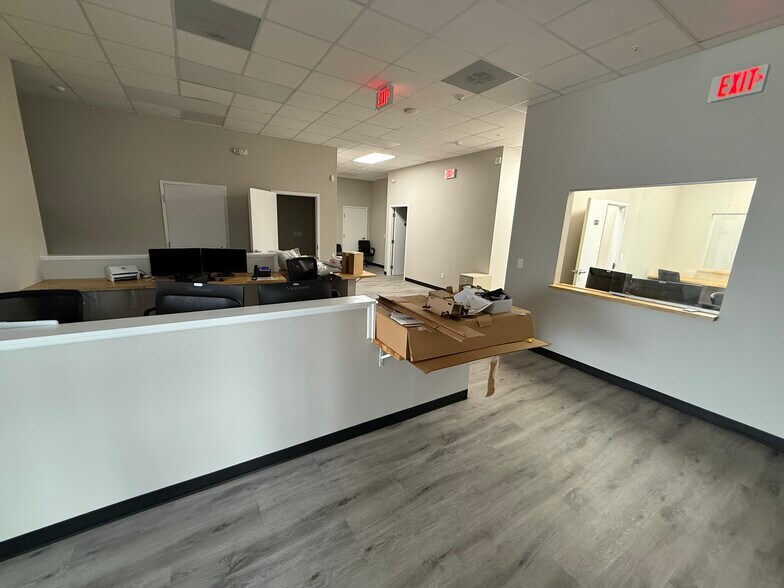 More Photos Of 9391 N Florida Ave, Tampa Medical For Sale