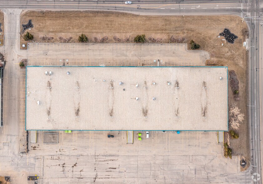 More Photos Of 17815-17851 111 Av NW, Edmonton Warehouse For Lease