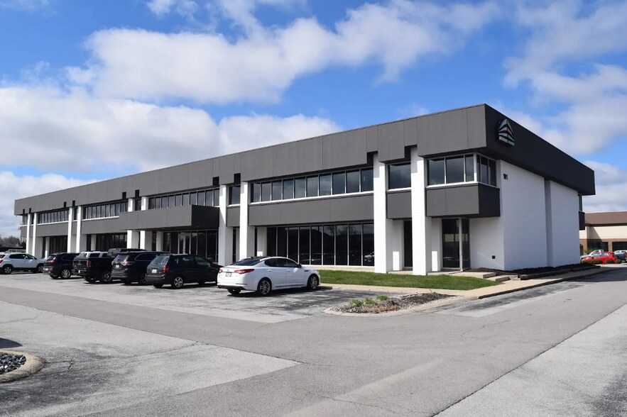 Primary Photo Of 101 E Carmel Dr, Carmel Office For Lease