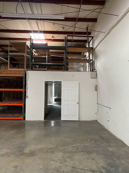 More Photos Of 4203 Coronado Ave, Stockton Warehouse For Lease