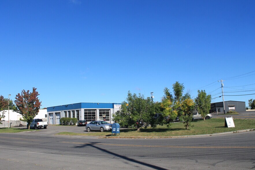 More Photos Of 4106 New Court Ave, Syracuse Auto Repair For Sale