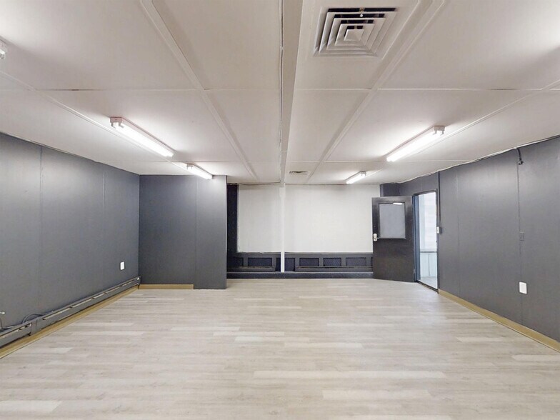 More Photos Of 138 E 12th St, Erie Freestanding For Lease