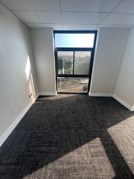 More Photos Of 345 Boylston St, Newton Office For Lease