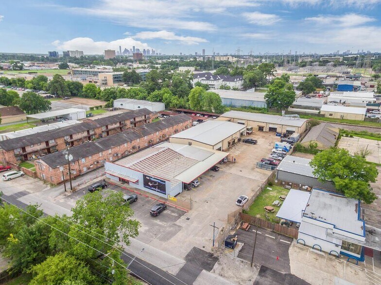 More Photos Of 1355 Judiway St, Houston Warehouse For Lease