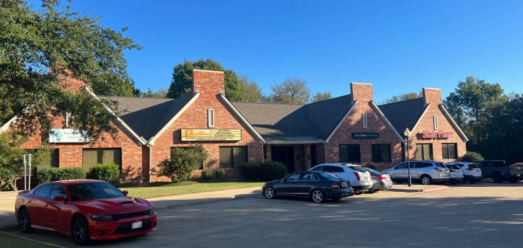 More Photos Of 2300 W White Ave, McKinney Medical For Sale