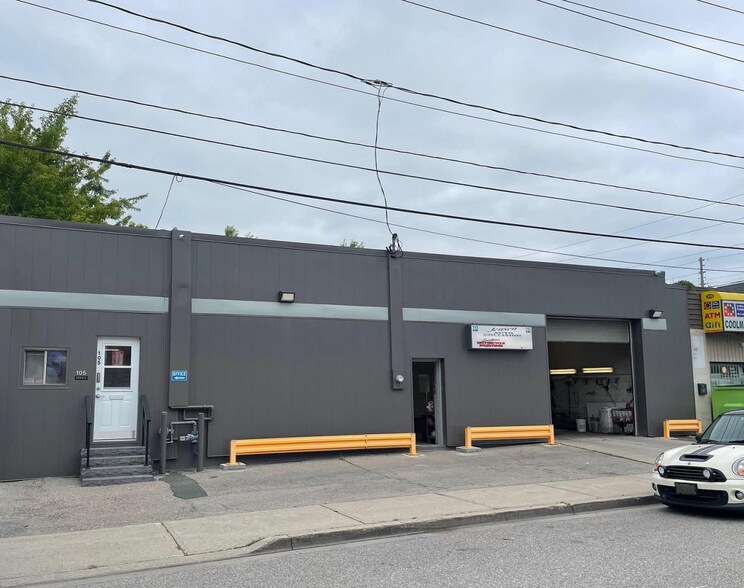 More Photos Of 119 Ash St, Whitby Storefront For Lease