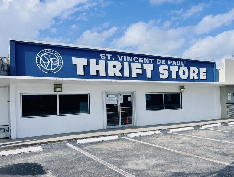 More Photos Of 2223 N Dixie Hwy, Pompano Beach Freestanding For Sale