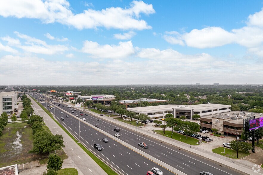 More Photos Of 17110 N Dallas Pky, Dallas Office For Lease