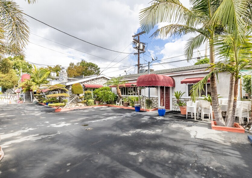 More Photos Of 3214-3220 Los Feliz Blvd, Los Angeles Storefront Retail Office For Sale