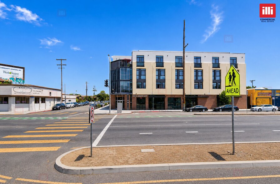More Photos Of 7600 S Vermont Ave, Los Angeles Apartments For Lease