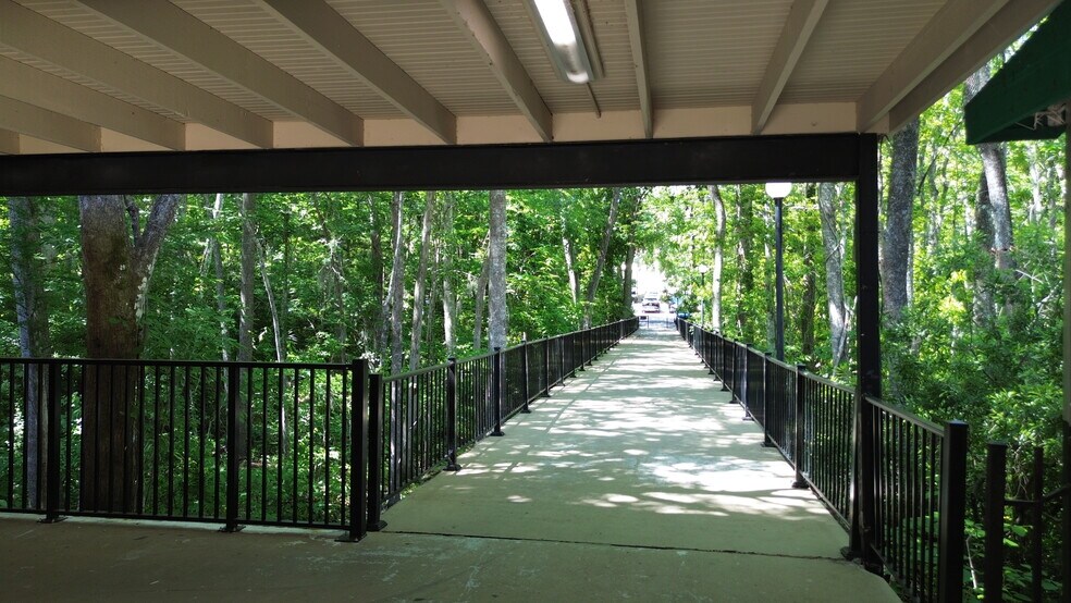 More Photos Of 2301 Park Ave, Orange Park Medical For Lease