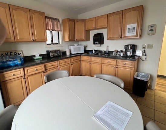 More Photos Of 527 Wolcott St, Waterbury Medical For Lease