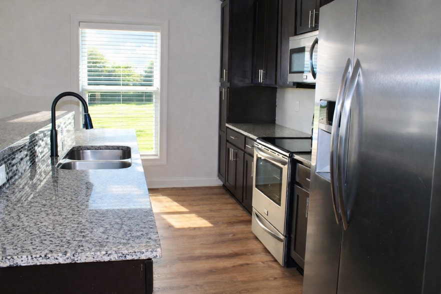 More Photos Of 200 Park West Loop, Oxford Apartments For Sale