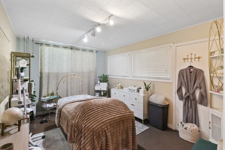 More Photos Of 4731 El Camino Ave, Carmichael Office For Sale