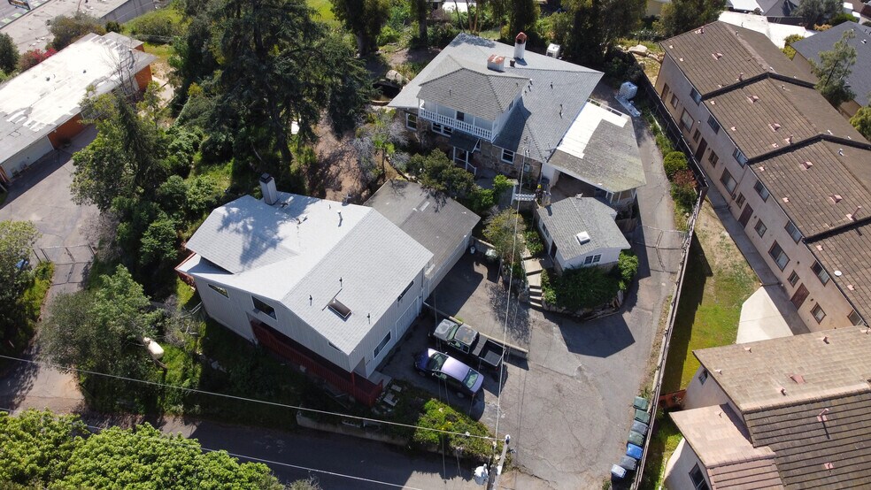 More Photos Of 702 E Vista Way, Vista Multifamily For Sale