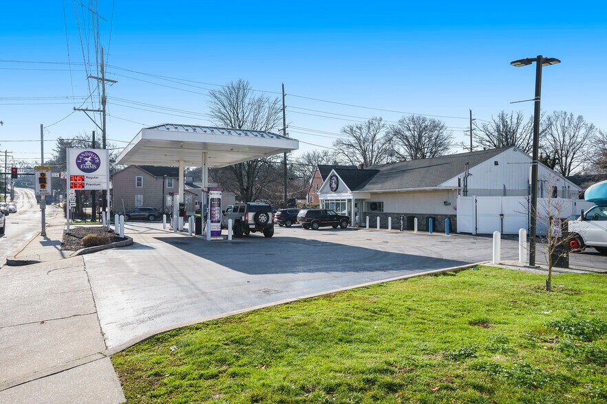 More Photos Of 536 S Union St, Kennett Square Convenience Store For Sale