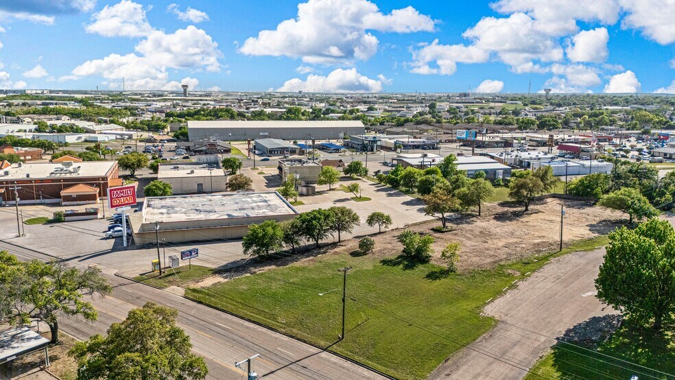 More Photos Of 720 N New Rd, Waco Land For Sale