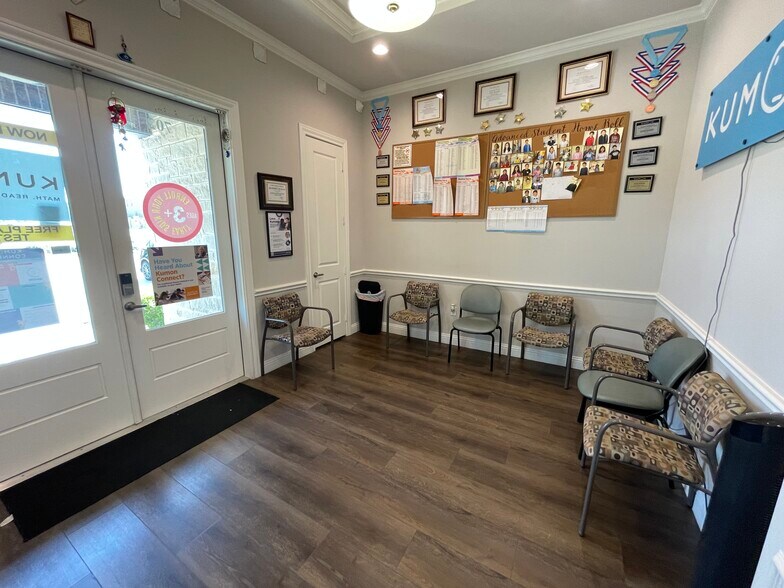More Photos Of 4425 Plano Pky, Carrollton Office For Sale