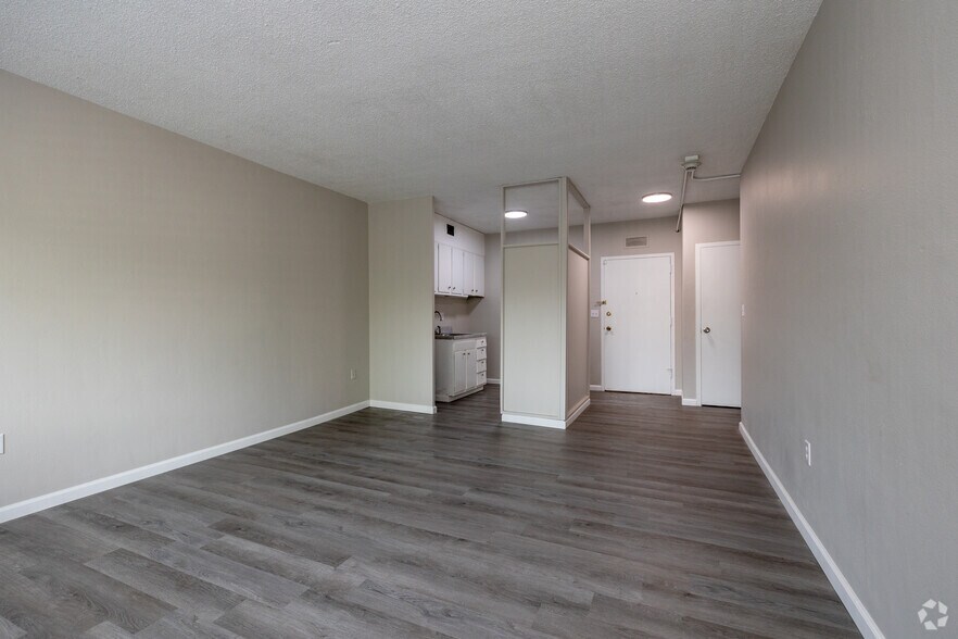 More Photos Of 728 Jennings Rd, Independence Apartments For Sale