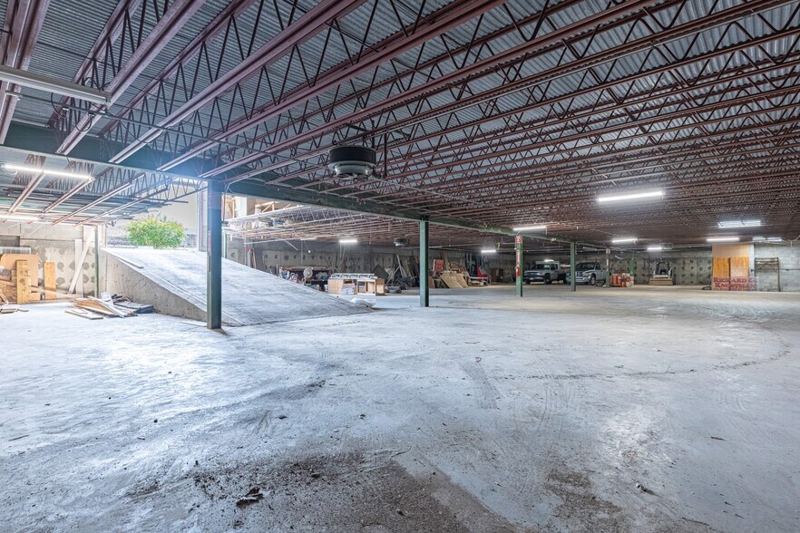 More Photos Of 1240 Stanley Ave, Dayton Warehouse For Sale