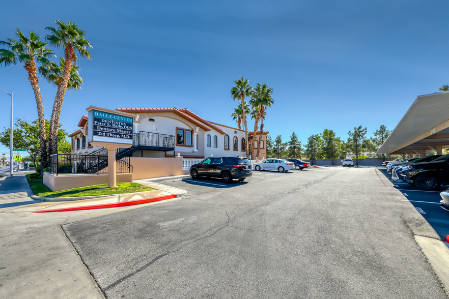 Primary Photo Of 2801 W Charleston Blvd, Las Vegas Medical For Lease