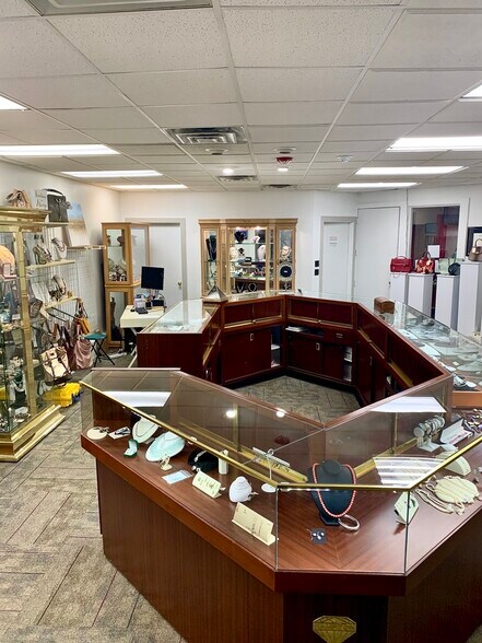 More Photos Of 5000 Marsh Rd, Okemos Freestanding For Lease