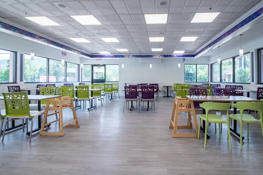 More Photos Of 127 S Main St, Ellenville Fast Food For Sale