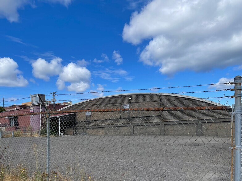 More Photos Of 2202-2212 A St, Tacoma Manufacturing For Lease