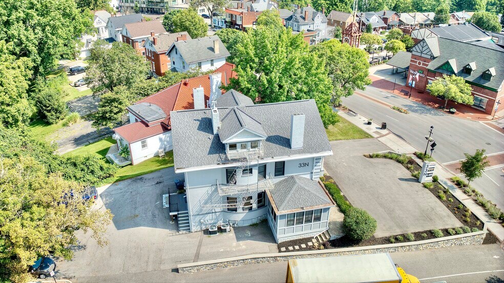 More Photos Of 33 N Fort Thomas Ave, Fort Thomas Office For Sale