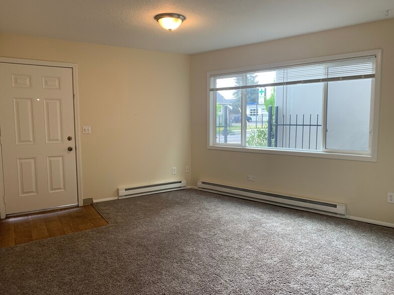 More Photos Of 8451-8463 SE Foster Rd, Portland Apartments For Sale