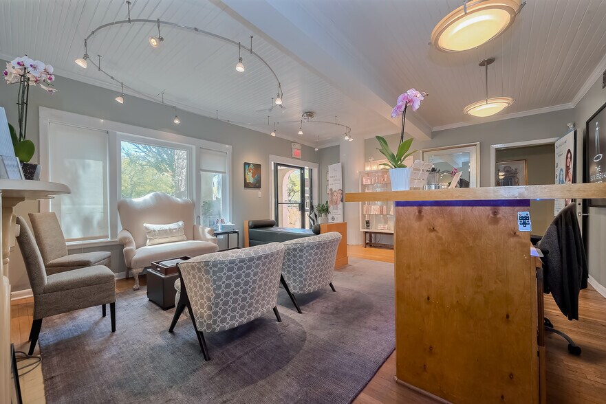 More Photos Of 1512 W Alabama St, Houston General Retail For Sale