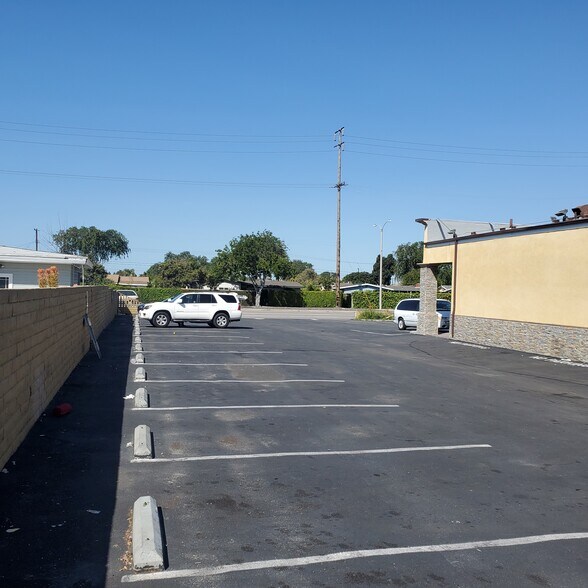 More Photos Of 13682-13692 Euclid St, Garden Grove Freestanding For Sale