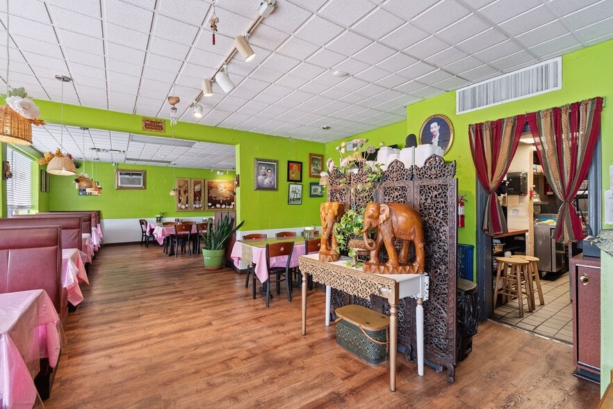 More Photos Of 395 Haywood Ln, Nashville Freestanding For Sale