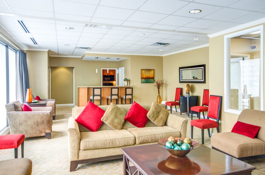 More Photos Of 1350 Beverly Rd, McLean Apartments For Lease