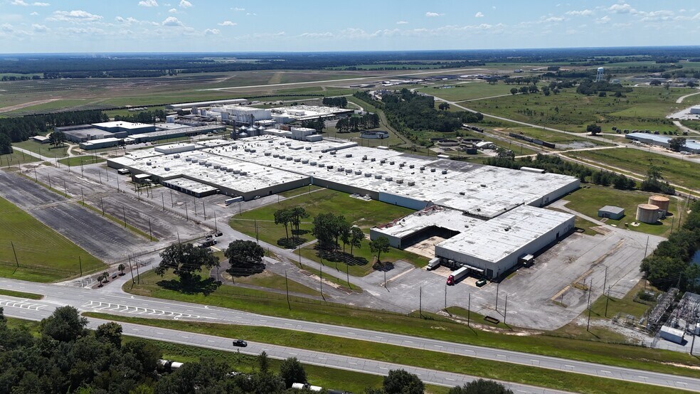 More Photos Of 1501 Colquitt Hwy, Bainbridge Manufacturing For Lease