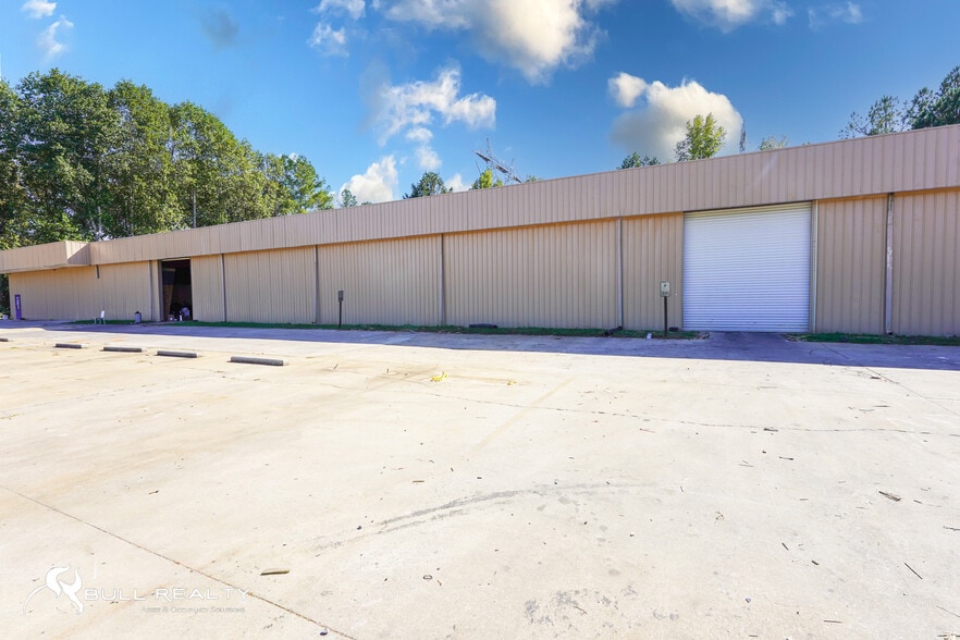 More Photos Of 193 N 85th Pky, Fayetteville Industrial For Lease